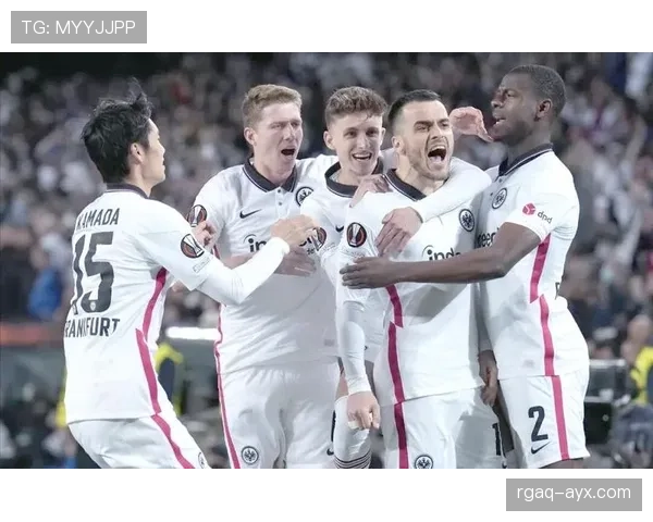 德甲新人闪耀赛场，年轻球员精彩表现引发热议